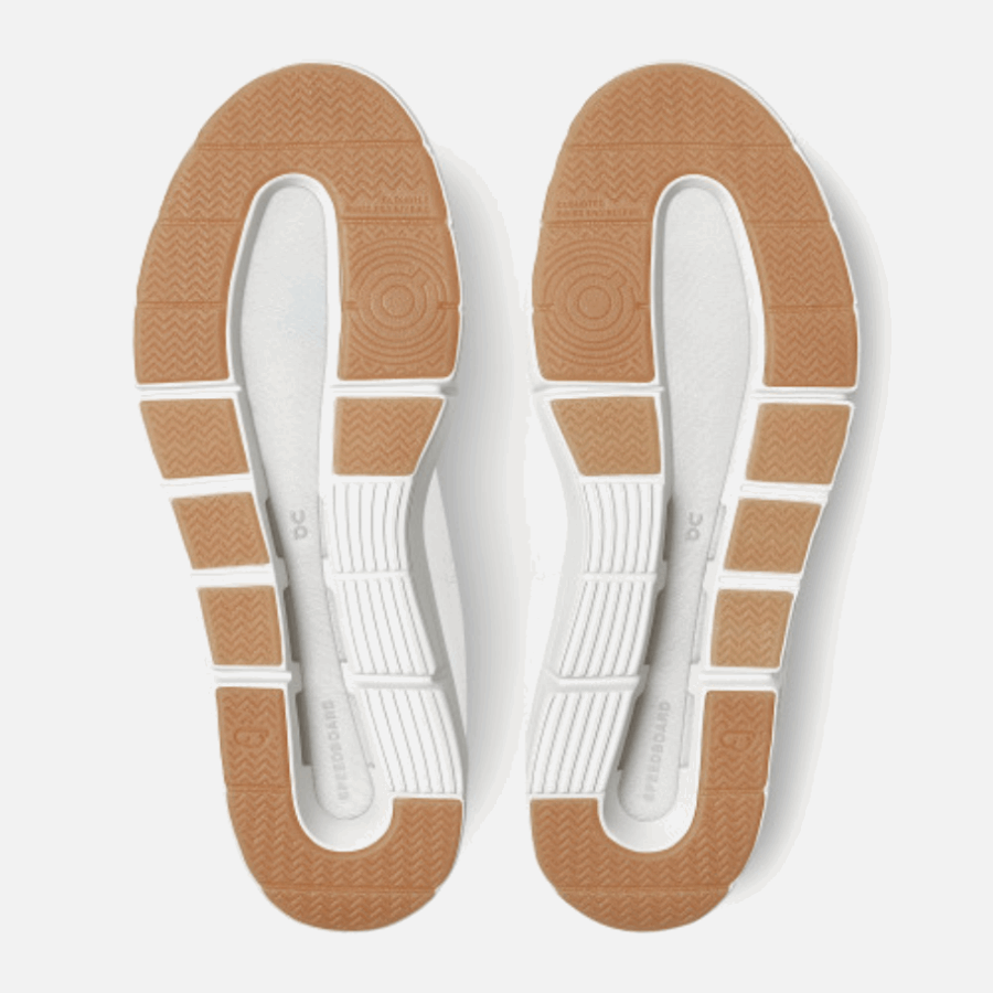 White-Sand THE ROGER Clubhouse On Running