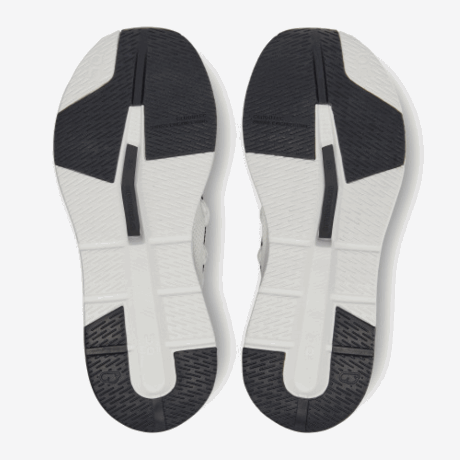 Undyed-White-Black Cloudeasy On Running