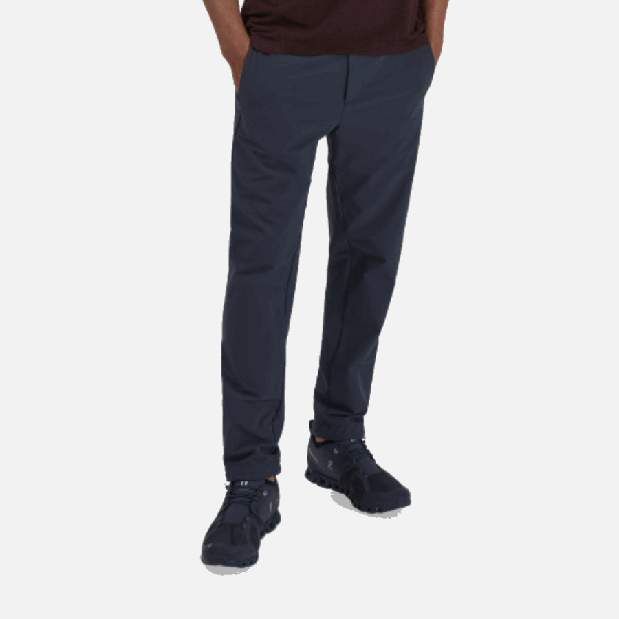 Bleu Marine Sur Les Pantalons Actifs De Course