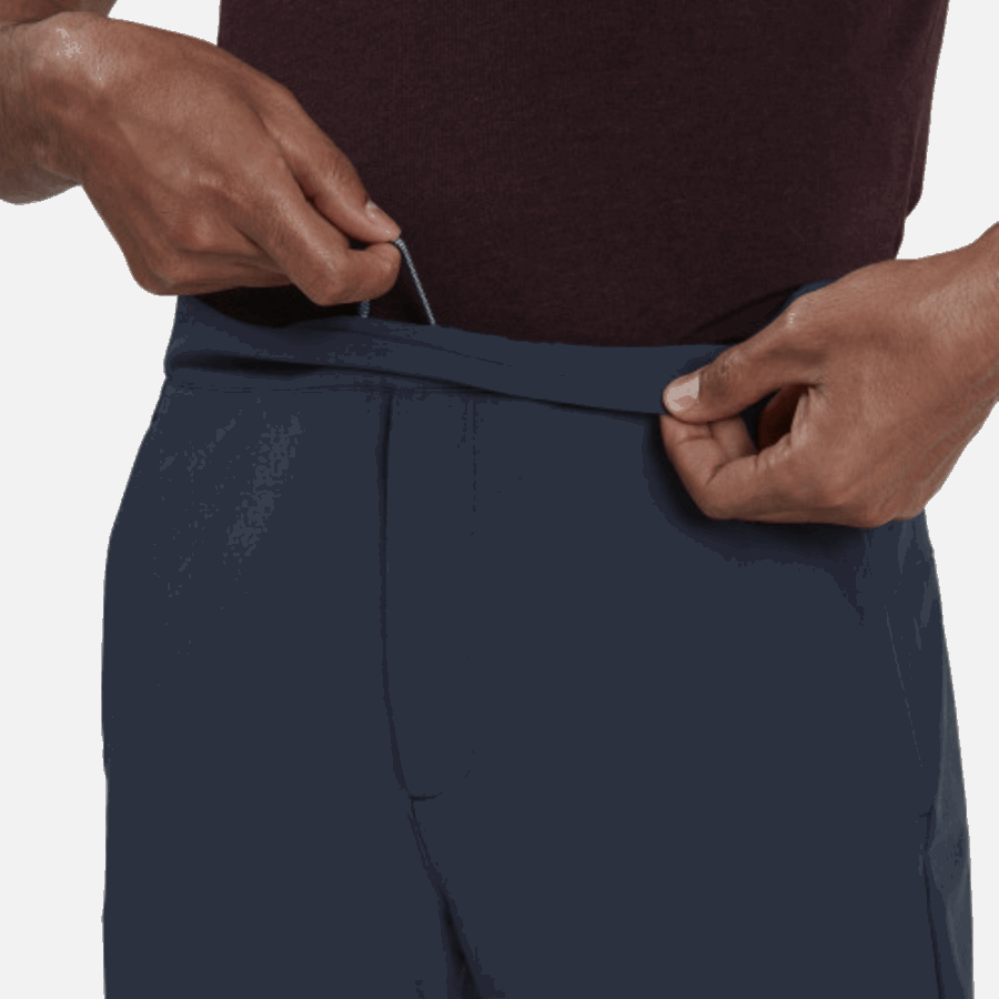 Bleu Marine Sur Les Pantalons Actifs De Course