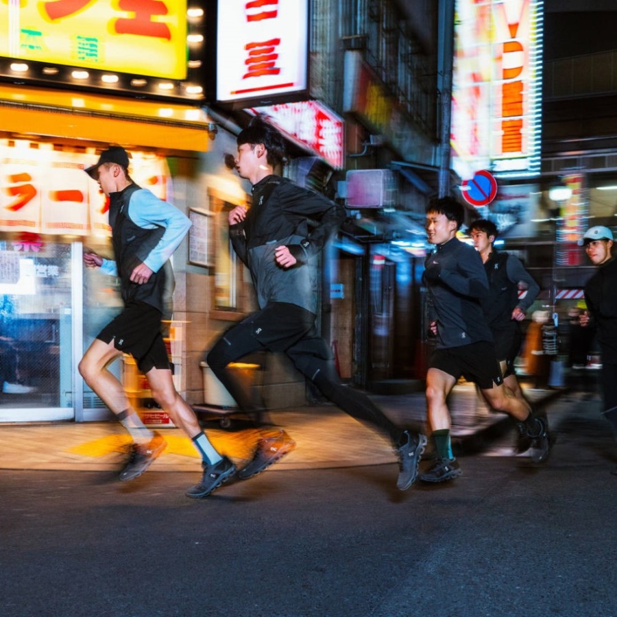 Sur L'exécution De Cloudace Black-eclipse