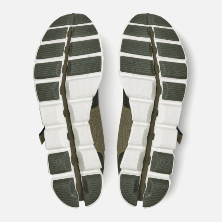 Lien Nuage Lierre-sapin Sur La Course