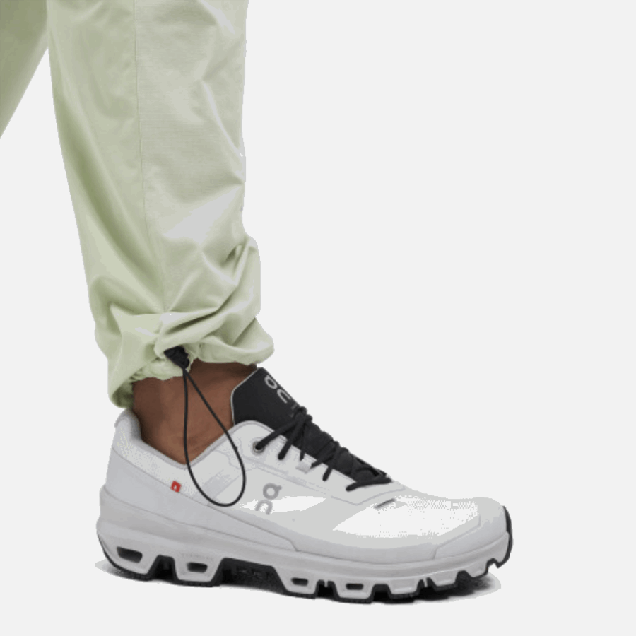 Vigne Sur Le Pantalon D'explorateur De Course