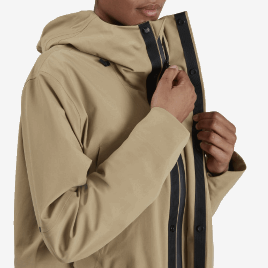 On Running Parka Chai New