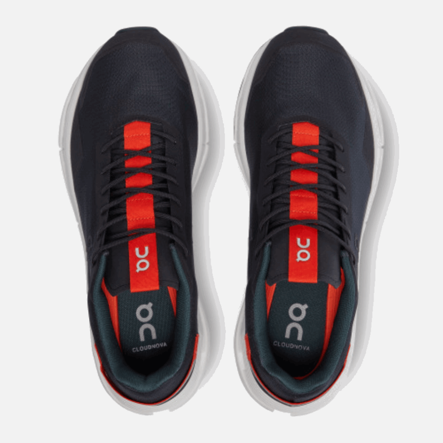 En Cours D'exécution Cloudnova Forme Black-flame