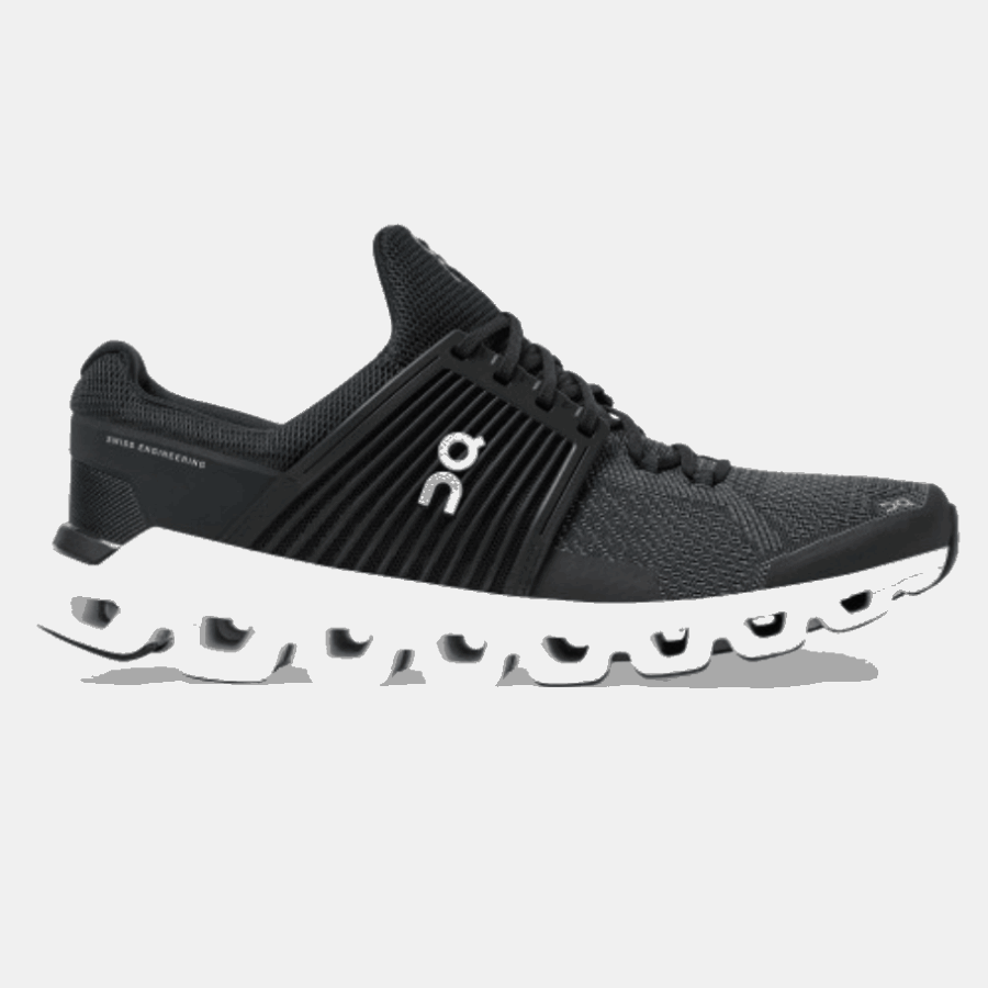 Sur La Course Des Nuages ​​noirs