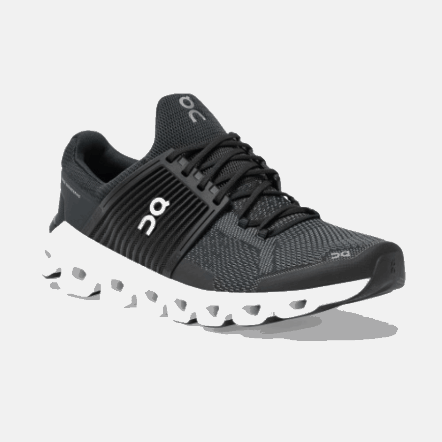 Sur La Course Des Nuages ​​noirs