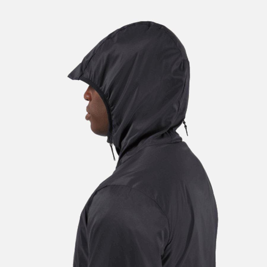 Noir-marine Sur La Veste Isolante De Course