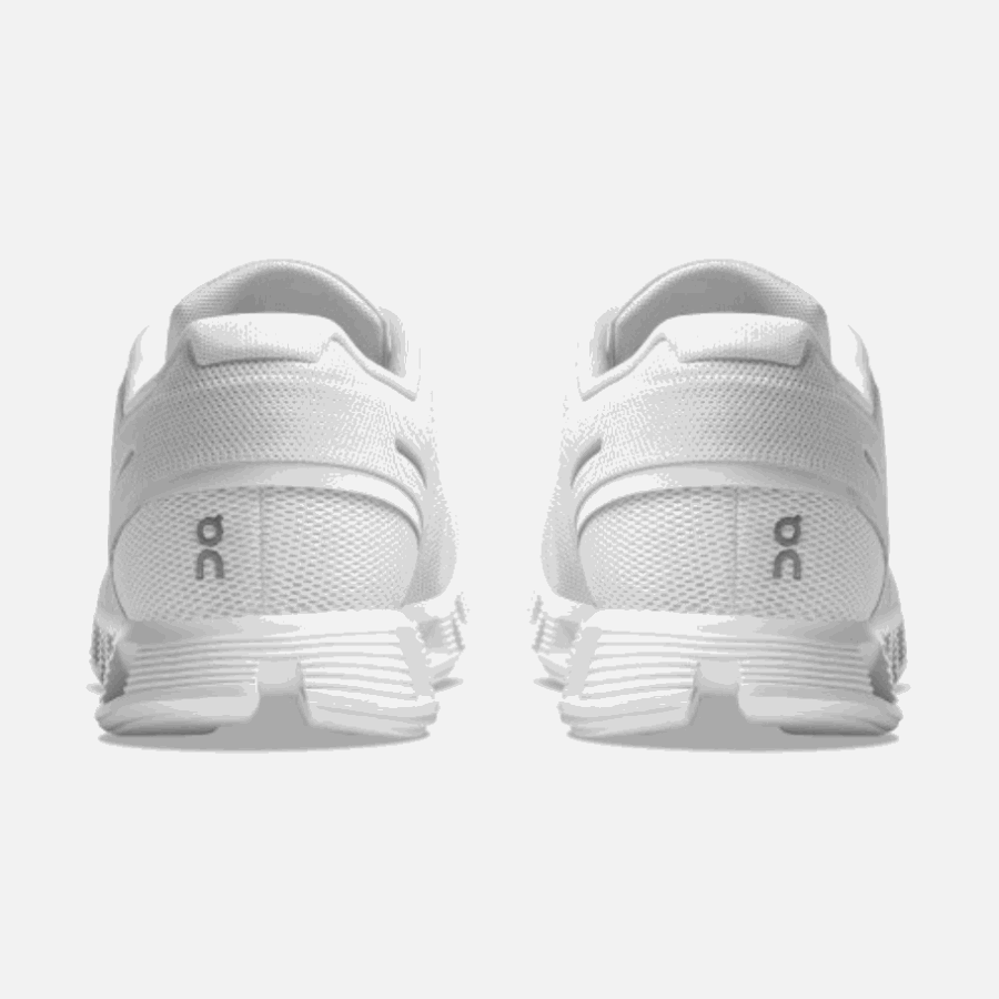 Cloud 5 Tout Blanc En Cours D'exécution