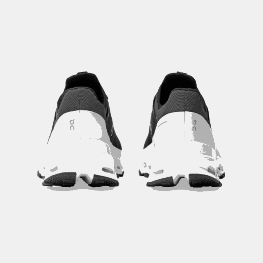 Noir-blanc Sur Cloudultra En Cours D'exécution