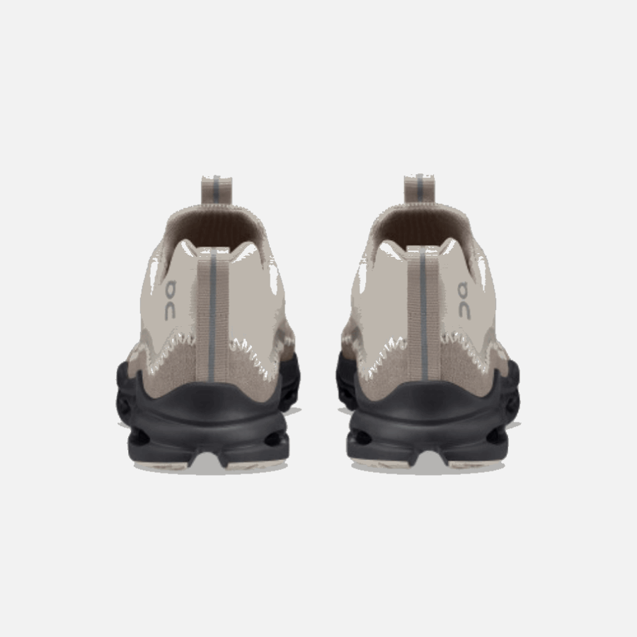 Brouillard Perlé Sur La Course Cloudaway