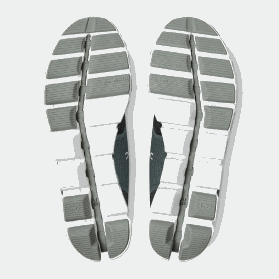 Nuage Sur Le Noir De Plomb