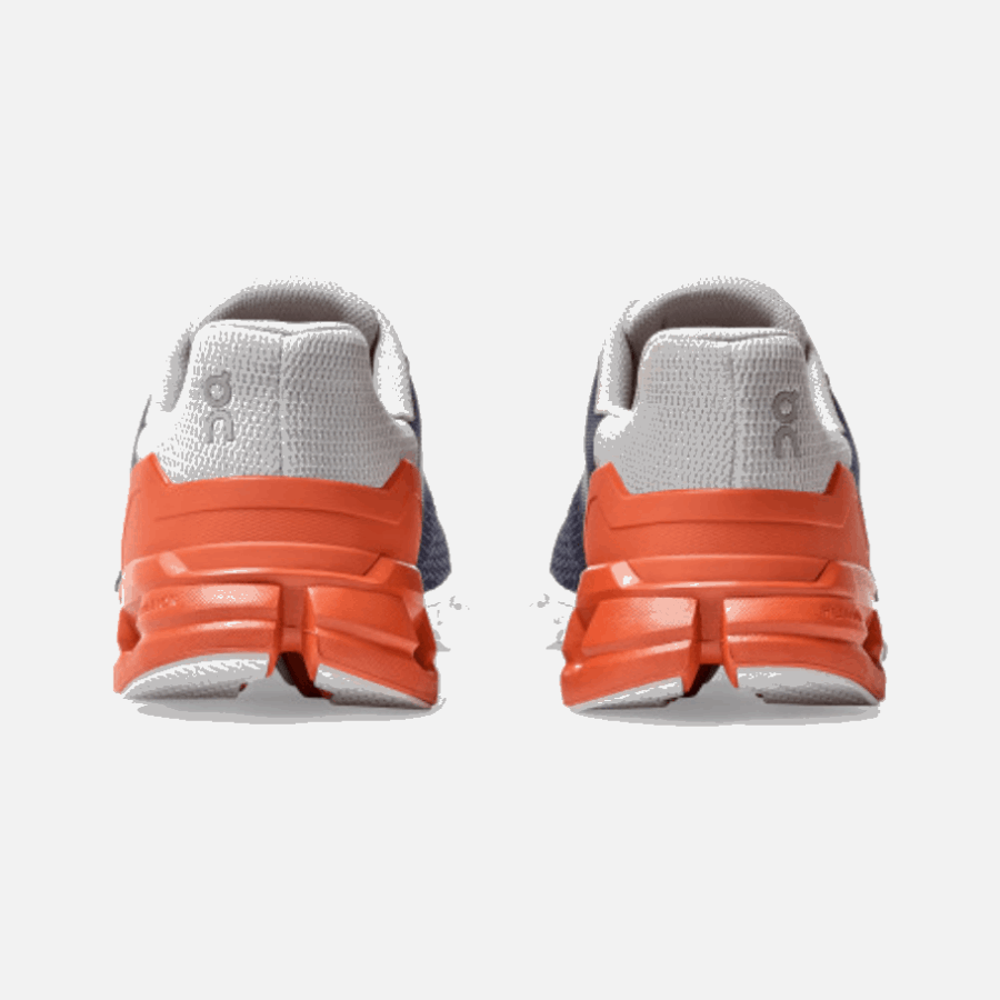 Cloudflyer De Minuit-rouille En Cours D'exécution