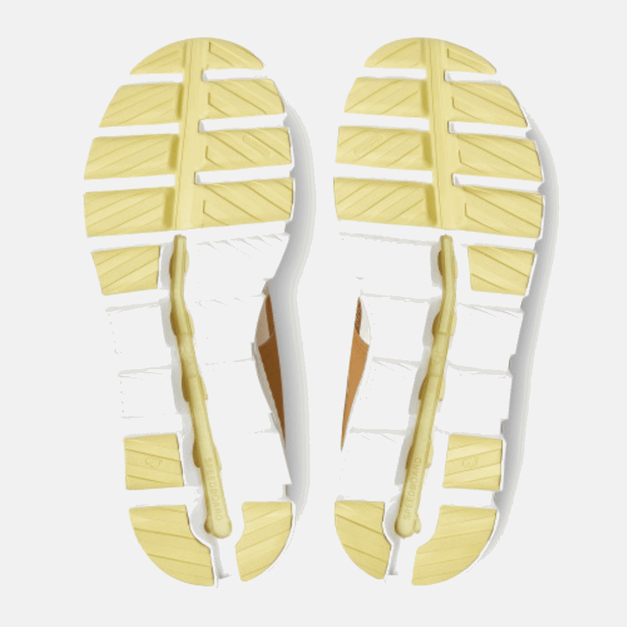 Nuage Salut Bord Sur La Course Cumin-perle