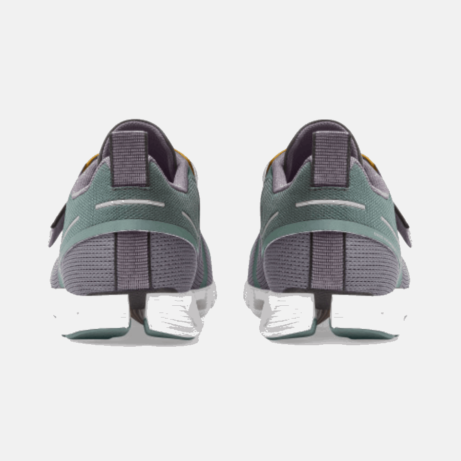 Lien Nuageux Sur L'exécution De La Forêt Noire