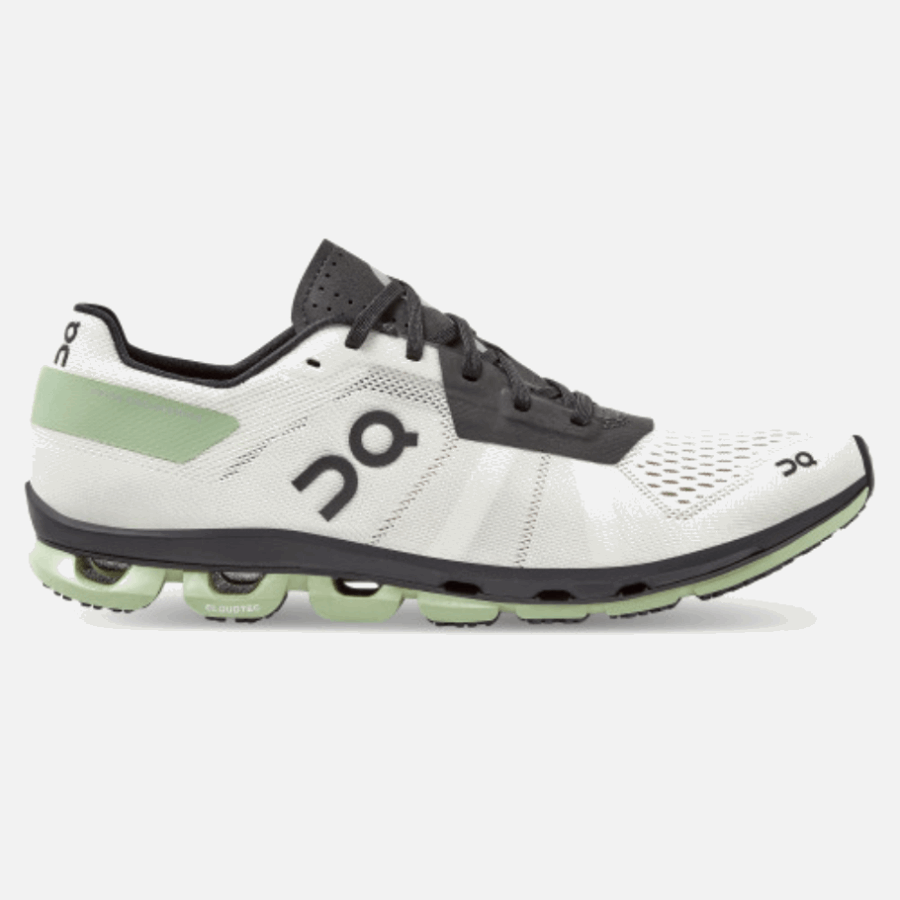 White-Black Cloudflash On Running