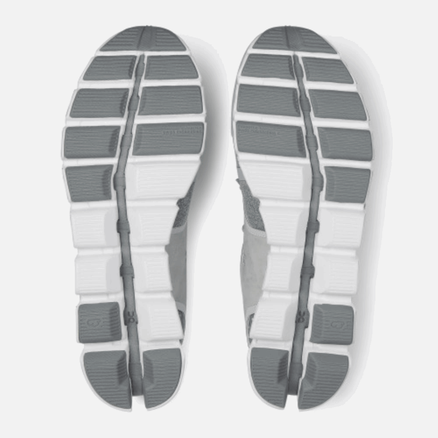 Argent Sur éponge Nuage En Cours D'exécution