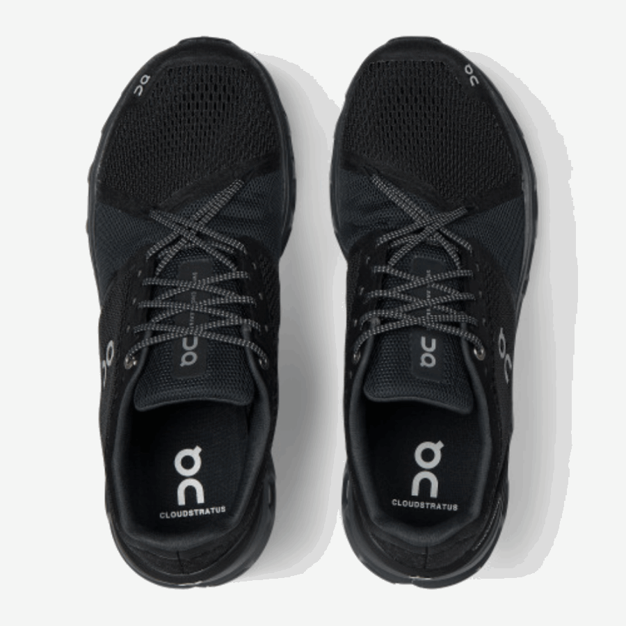 Cloudstratus Sur L'exécution De L'ombre Noire