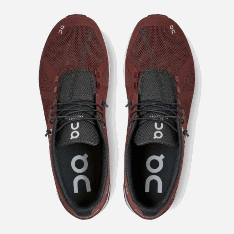 Nuage Blanc De Boeuf En Cours D'exécution