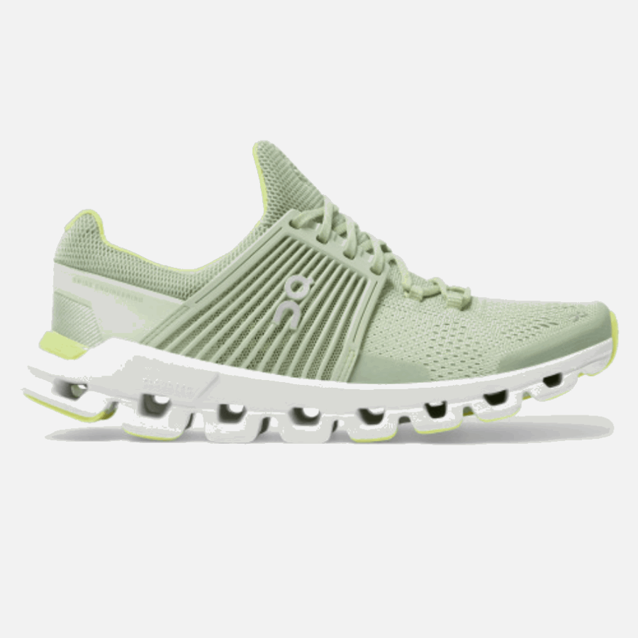 Cloudswift On Running Hay-Leaf