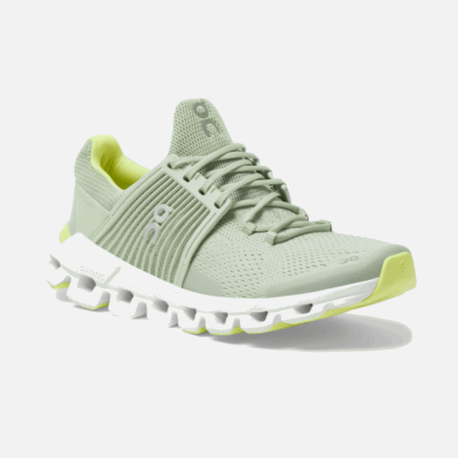 Cloudswift On Running Hay-Leaf