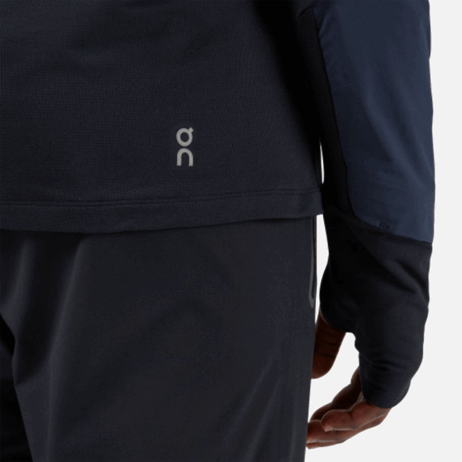 Brise-piste Bleu Marine-noir Sur La Course