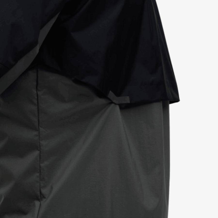 Sur La Veste Météo Running Black-shadow