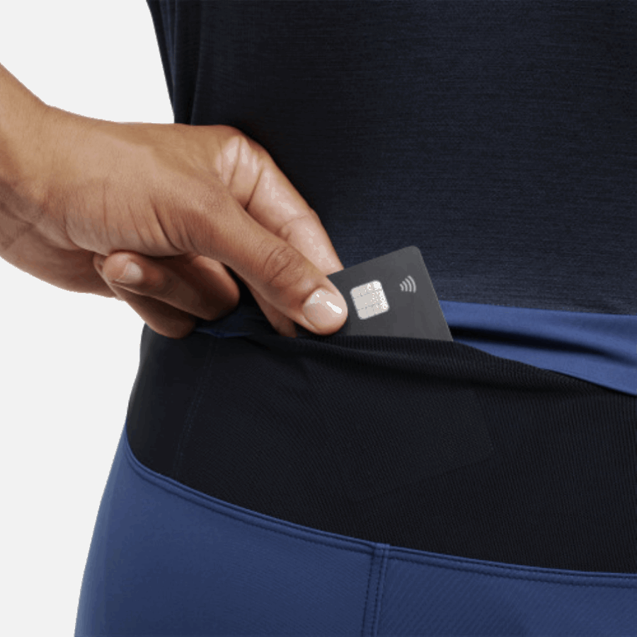 Denim-noir Sur Les Collants De Course Longs