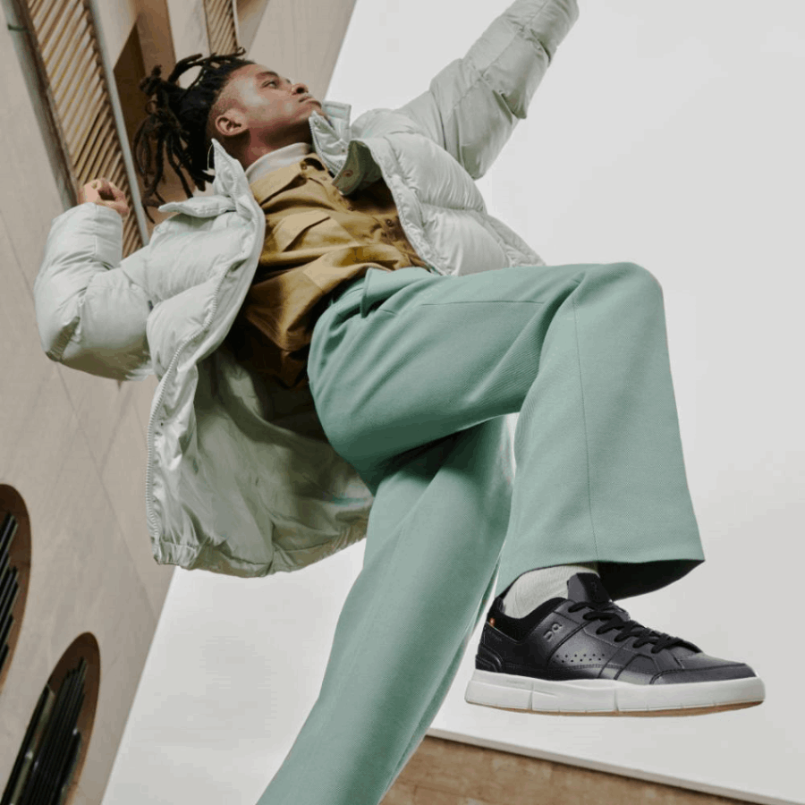 On Running THE ROGER Clubhouse Men Black-White