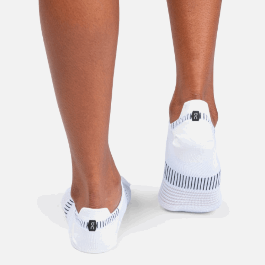 On Running Ultralight Low Sock White-Black