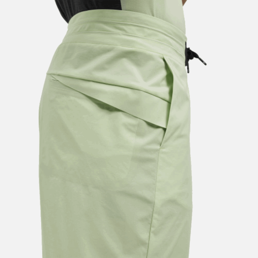 On Running Hybrid Shorts Meadow