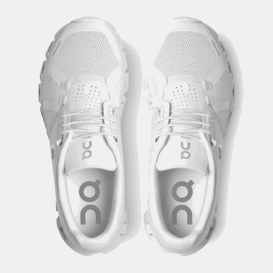 On Running Cloud 5 All-White Fashion