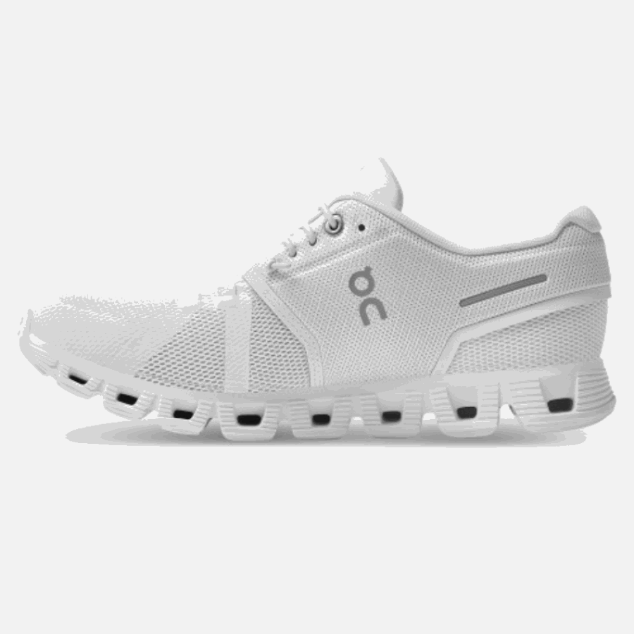 On Running Cloud 5 All-White Fashion