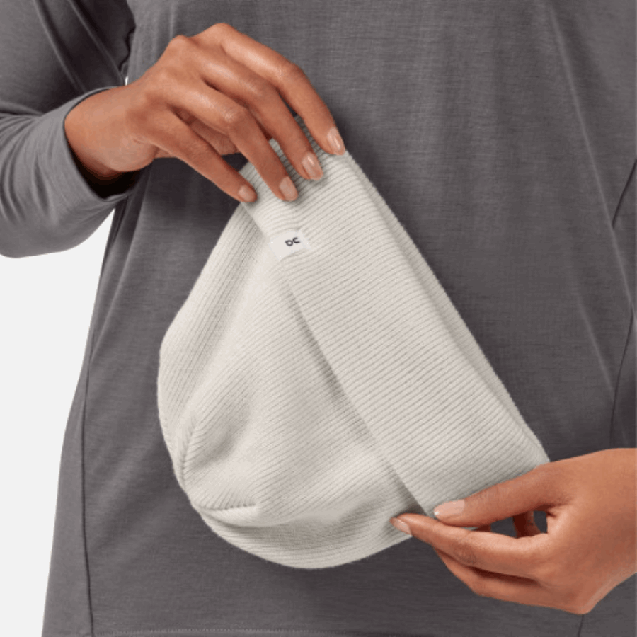On Running Merino Beanie White
