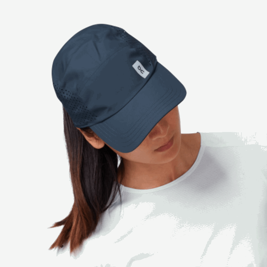 On Running Lightweight Cap Navy