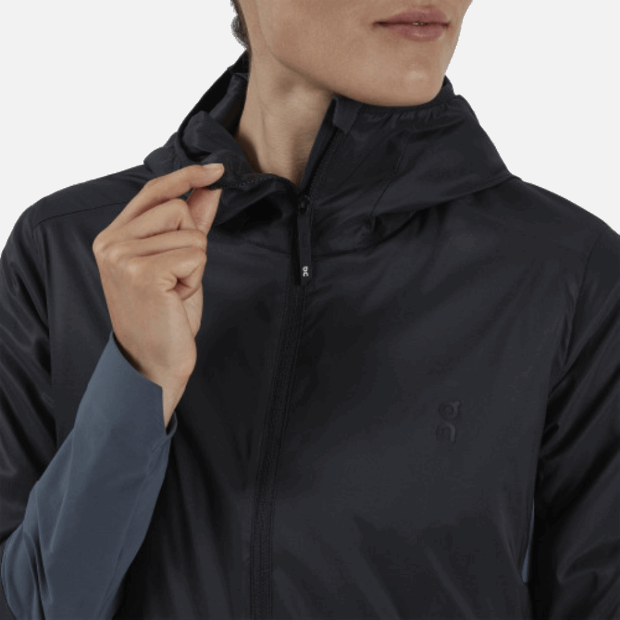 On Running Insulator Jacket Black-Dark