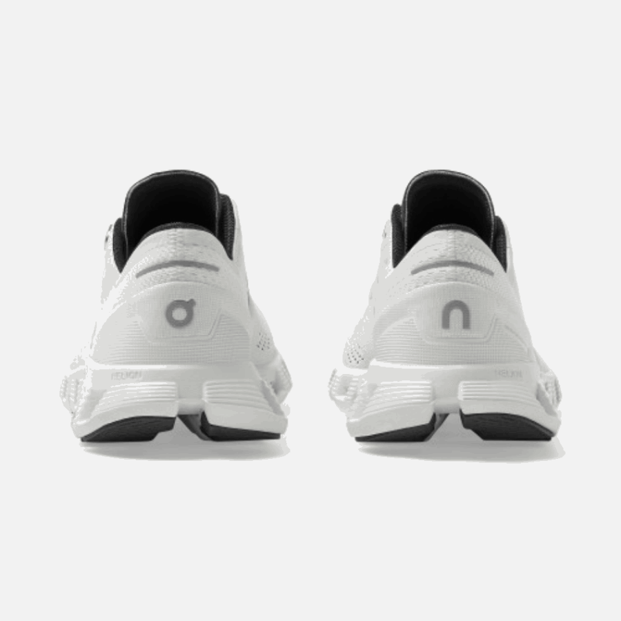 On Running Cloud X White-Black Fashion