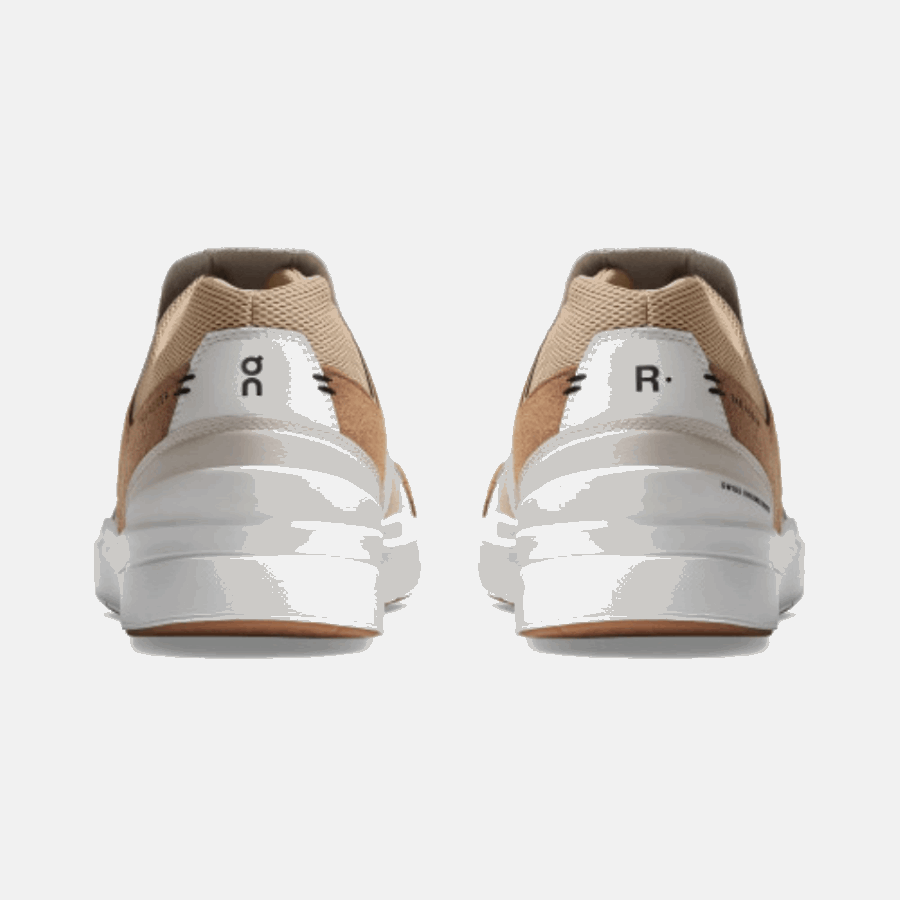 On Running THE ROGER Clubhouse Almond-Sand