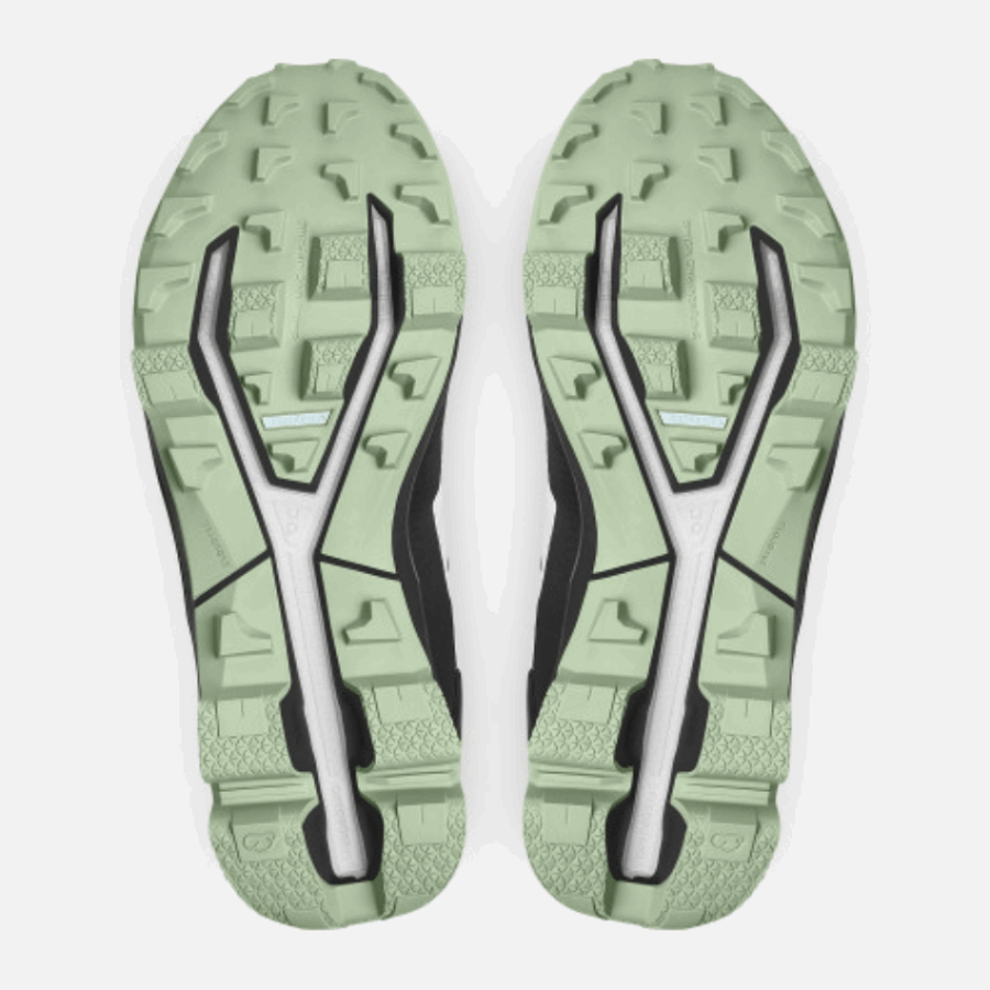 On Running Cloudventure Peak White-Leaf Fashion