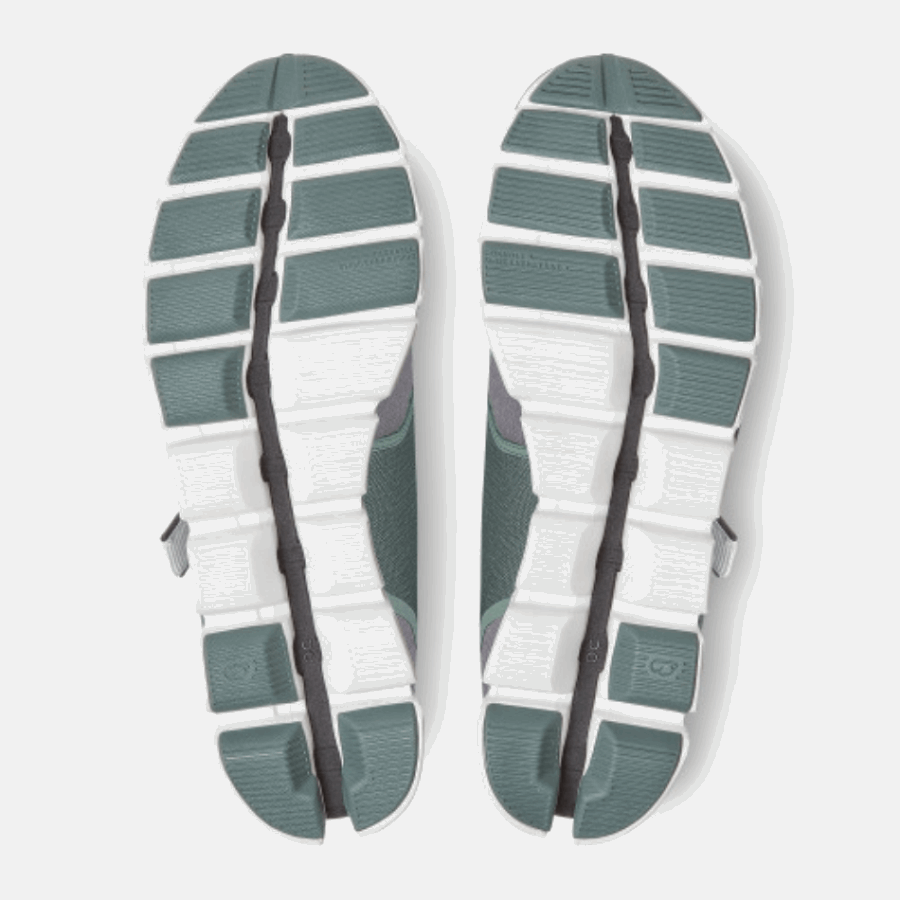 On Running Cloud Nexus Forest-Black