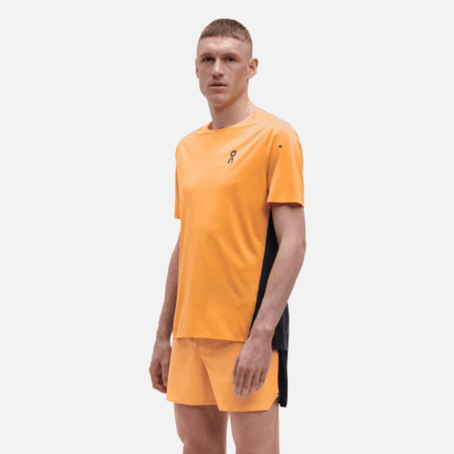 On Running Performance-T Men Mango-Black
