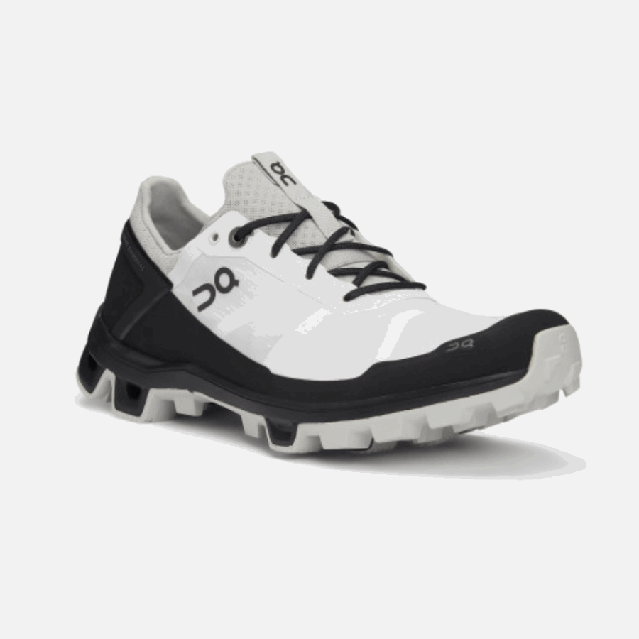 On Running Cloudventure Peak White-Black