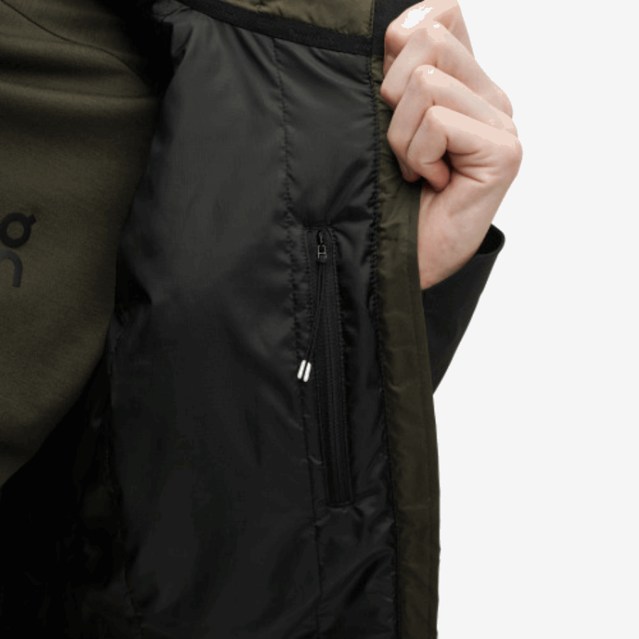 On Running Insulator Jacket Thorn-Black