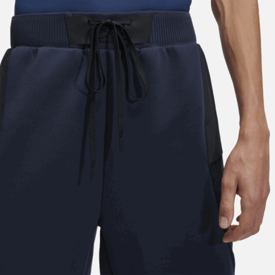 On Running Movement Shorts Navy-Black