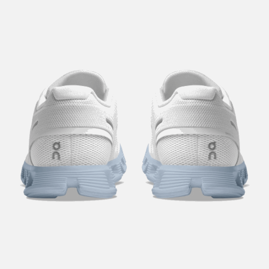 On Running Cloud 5 White-Chambray