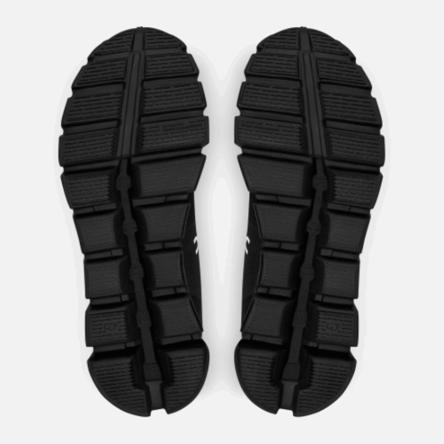 On Running Cloud 5 Waterproof All-Black Fashion