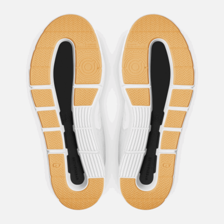 On Running THE ROGER Clubhouse White-Saffron