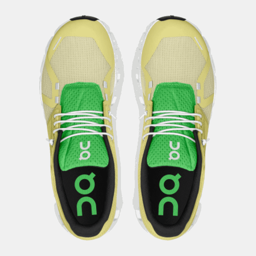 Cloud 5 Pousser Sur La Course Hay-acacia