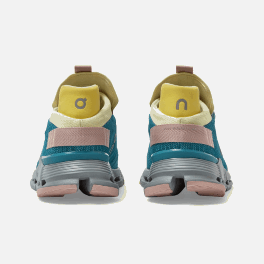 Cloudnova Lagoon-limelight Sur La Course