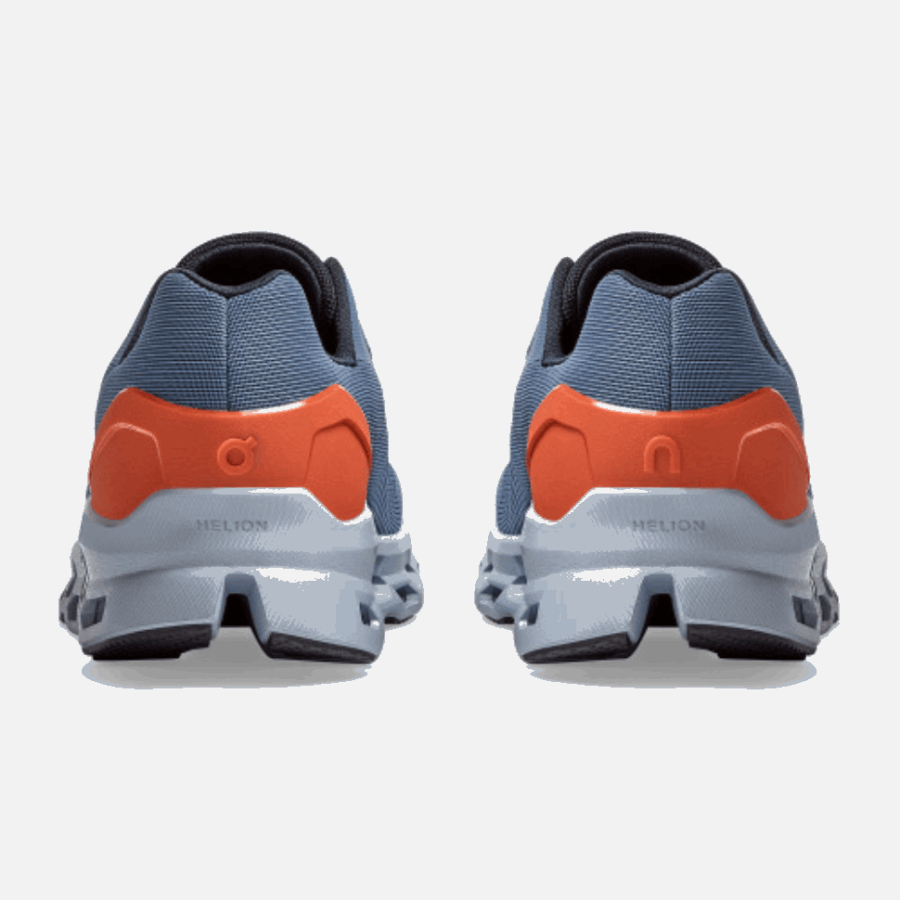 Cloudstratus On Running Lake-Flare